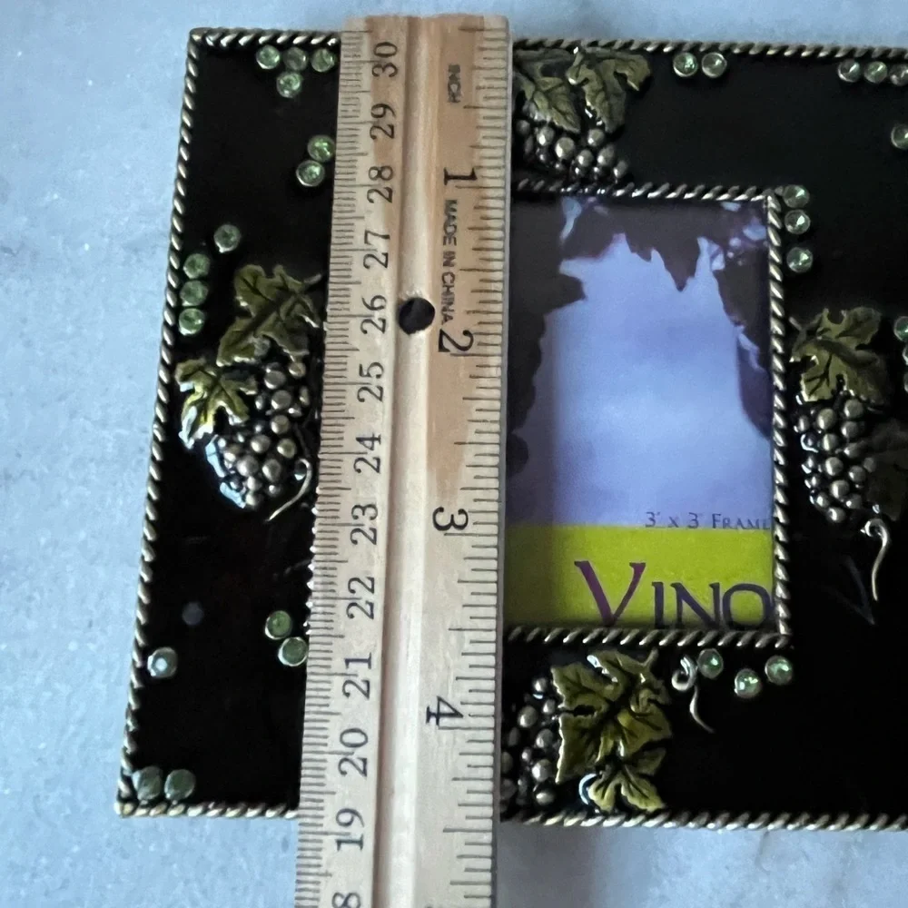 Vintage enamel grape design picture frame for 3”c3” photo